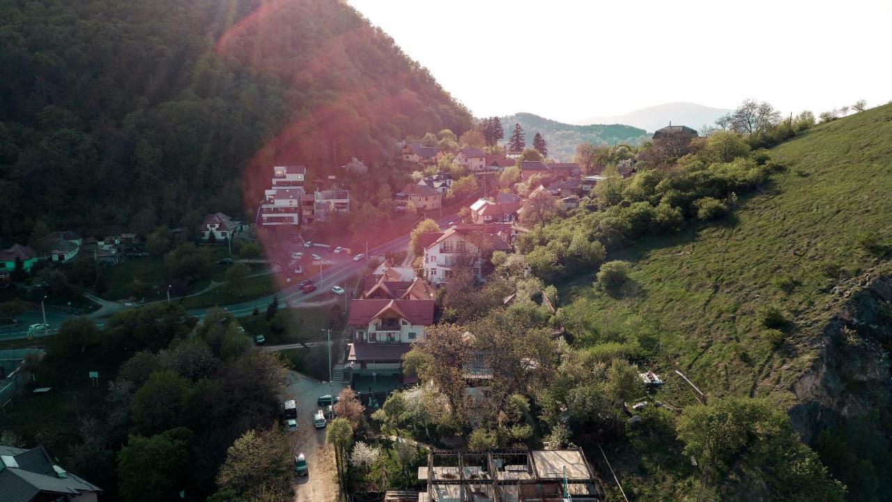브란 House Of Seasons 빌라 외부 사진